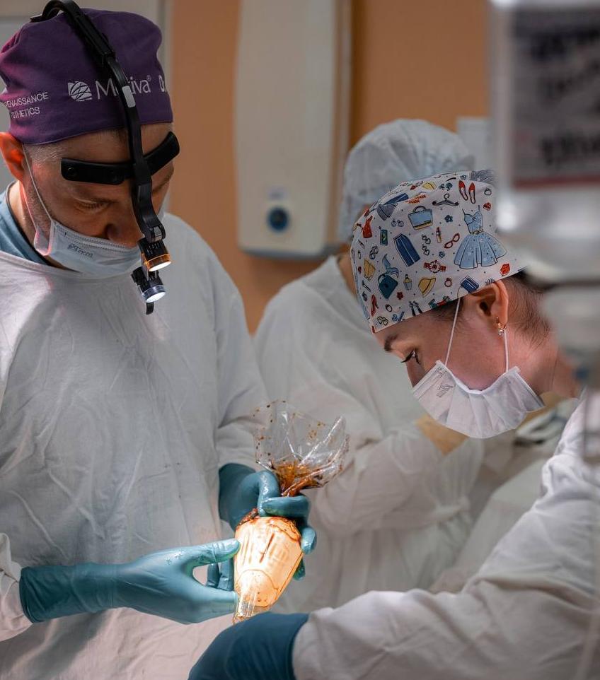 В клинике БГМУ было успешно завершено лечение пациента, у которого насчитывалось два угрожающих жизни диагноза: рак мочевого пузыря и аневризма инфраренального отдела брюшной аорты