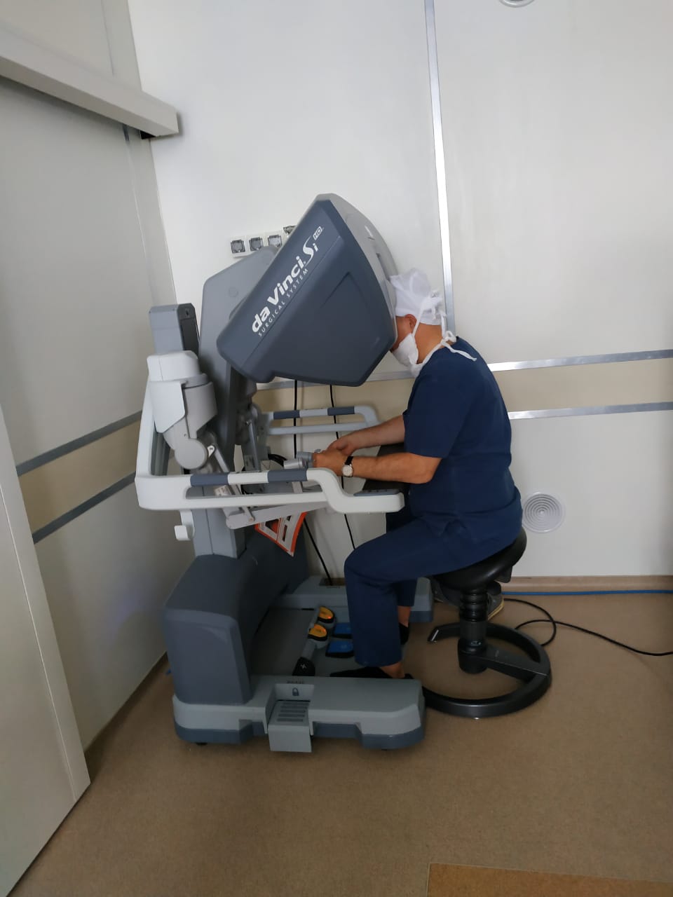 28 сентября в Клинике БГМУ впервые в ПФО выполнена радикальная робот-ассистированная цистэктомия с восстановлением непрерывности мочевых путей